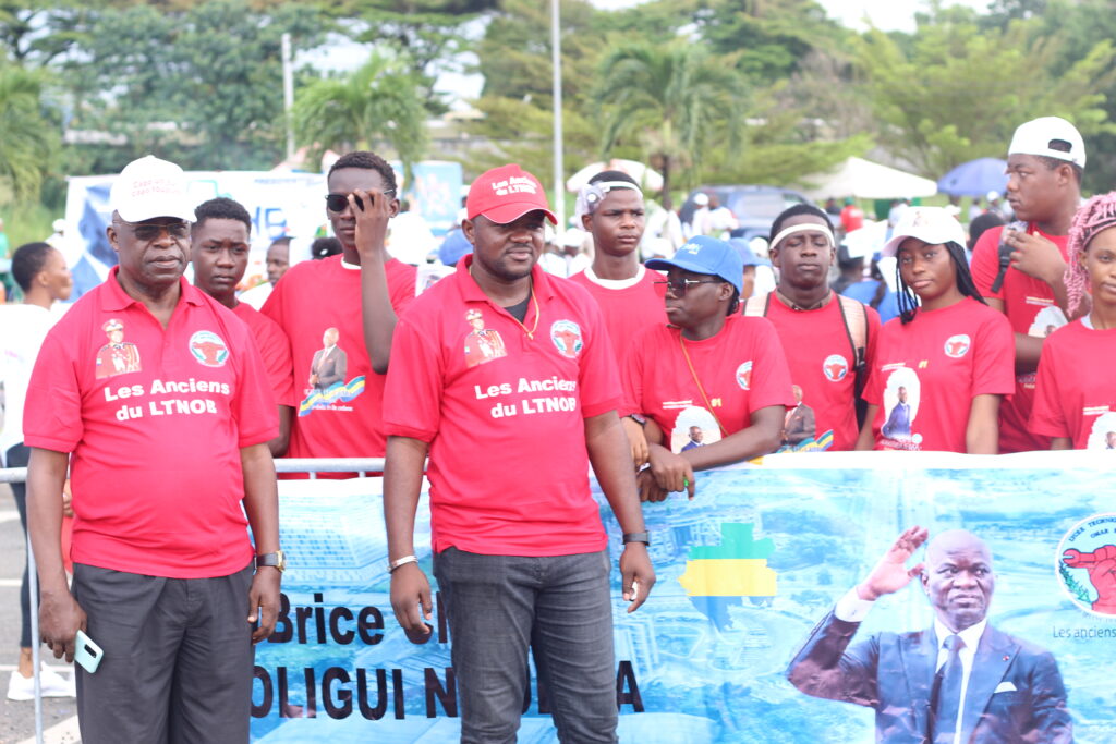 Owendo: les anciens élèves du Lycée Technique Omar-Bongo se mobilisent pour Oligui Nguema